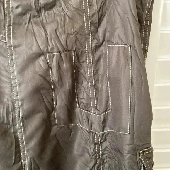STYLE Women’s Skirt Size Small - Metallic Gray Color - Picture 7 of 10